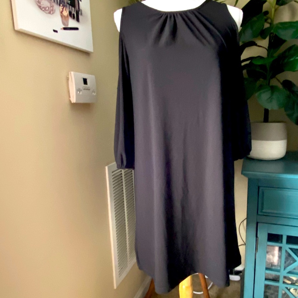 NY&Co Cold Shoulder Dress!